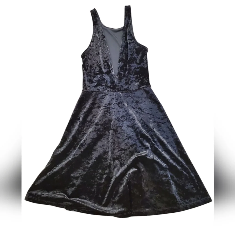 H&M DIVIDED Black Velvet Dress Size 4 - Picture 6 of 9